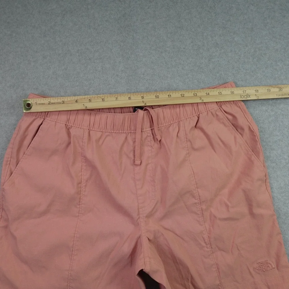 The North Face Shorts Mens Large Pink Outdoor Pull-on Hiking Casual Athletic